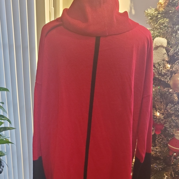 Red and black NWT tags sweater - Picture 4 of 5